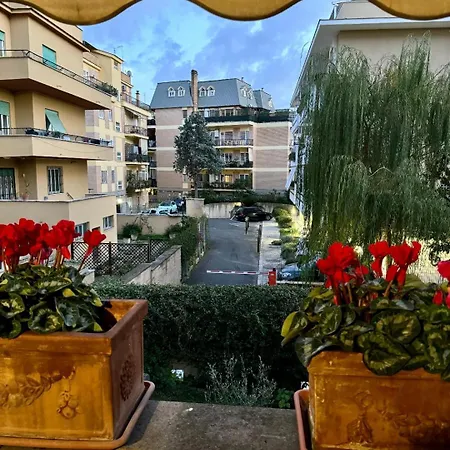 Gemelli Flower's House דירה *