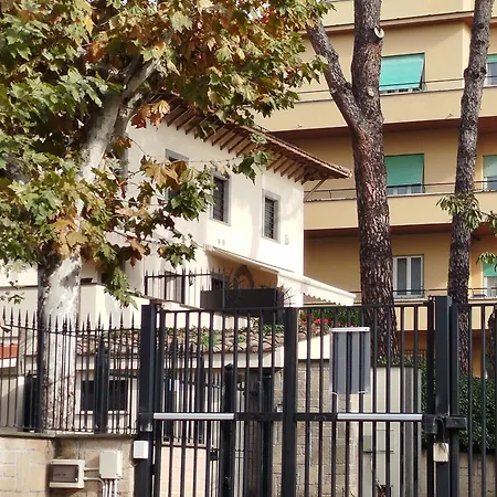 Apartment Gemelli Flower's House Rome
